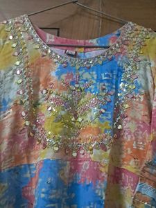 pure  muslin cotton  embroidery  kurti  with  trou
