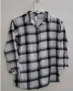Classic Black & White Plaid Shirt