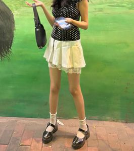 korean style lacy skirt ( with FREE gift 💝)