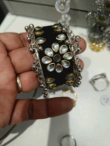 Elegant Black &amp; kundan cuff Bracelet