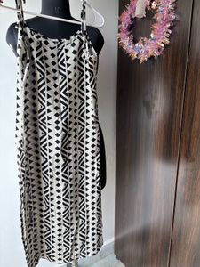 Printed Sleeveless kurti