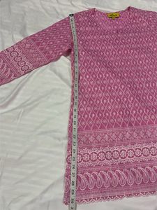 Embroidered Chikankari Kurti💖