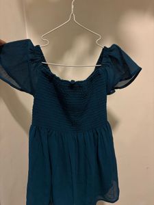 Chic Teal Ruched Short Sleeve Top