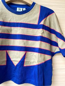 🫐Authentic Adidas Graphic Tee