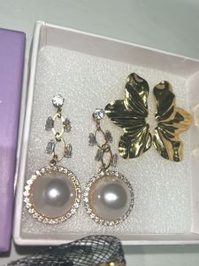 earring and hair bow combo