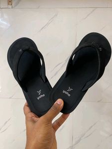 Yoho Black Flip Flops - Casual Comfort