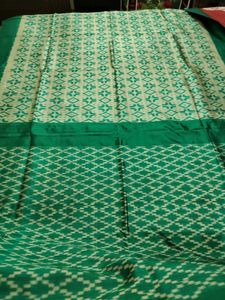 Beautiful Green &amp; Beige Ikat woven silk saree