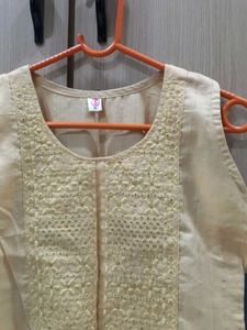 Elegant Gold Embroidered Sleeveless Kurta