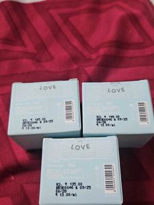 Dot &amp; Key Skincare Set