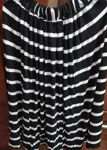 Lovely Black 🖤 &amp; White 🤍 Skirt