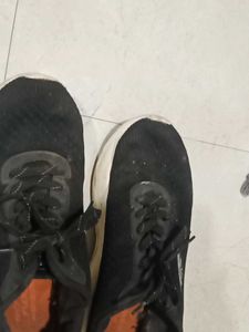 Comfortable Black Running Shoes