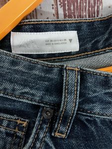 Zara “new with tag” Straight Leg Jeans