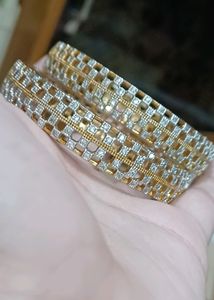 Ad Bangles