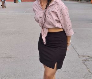 Stylish Printed Tie-Front Crop Shirt