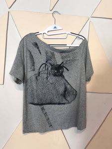 Grey T-Shirt with Cute Cat Graphic