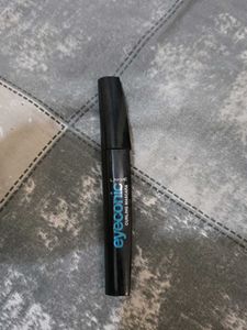 ⚫️Lakme Eyeconic Curling Mascara ⚫️