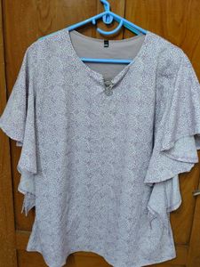 Chic Lavender Floral Ruffle Sleeve Top