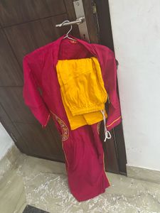 Vibrant Pink Embroidered Kurta