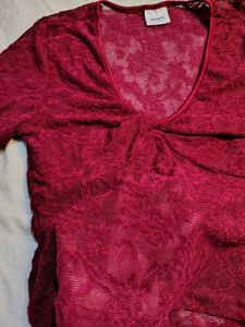 savana Burgundy Lace V-Neck Top