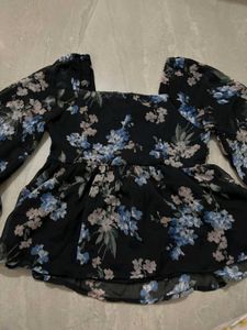 Black Floral Puff Sleeve Top