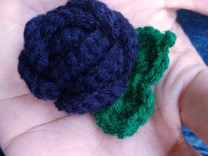 Handmade 10 pink Rose's and 15 navy blue colour Ro