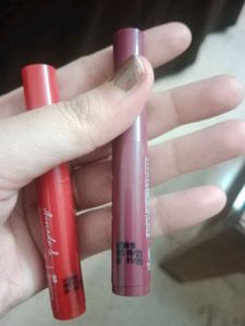 2 Mamaearth Matte Longstay Lipsticks (2 Shades)