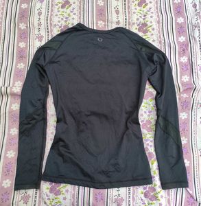 Long Sleeve Athletic Top For Gym
