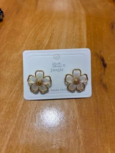 Chic Bracelet, Scrunchie &amp; Earrings Set