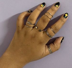 Set of 8 chic rings