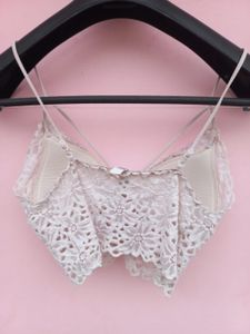 Penti Lace Bralette with Adjustable Straps