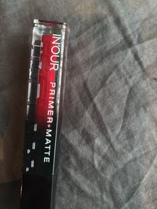 NOUR Primer Matte Lipstick