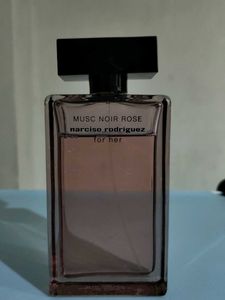 Narciso Rodriguez musc noir rose For Her Perfume