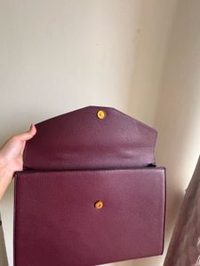 Miraggio Burgundy Handbag