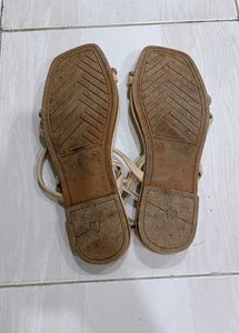 Zudio Beige Flat Sandals