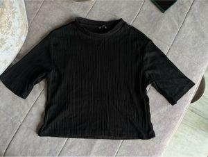 Ribbed Black Cropped Top