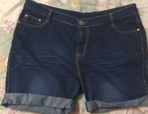 Short jeans
