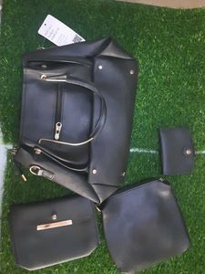 ↪️ Handbag pack 4pc Brand New Unused