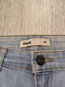 Ma1234 Max jeans waist 28 inches