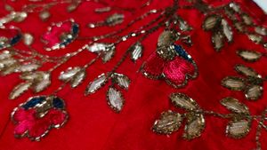 handwork 💯 expansive 😍 saree with blouse 🤩