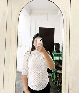 Chic White Knit Top