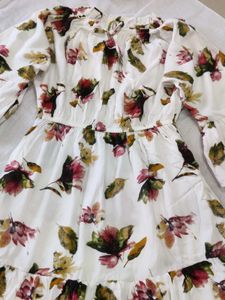 Chic Floral Off-Shoulder Tiered Dress
