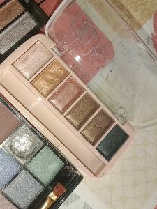 Multicolor Eyeshadow Palette Set