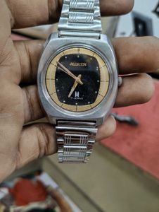 Allwyn Vintage Analog Watch