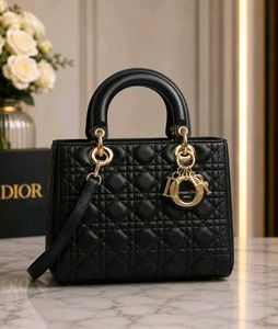 LADY DIOR BAG IN BLACK MATTE CANNAGE LAMBSKIN*