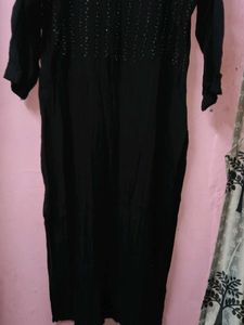 Elegant Black Embellished Kurta