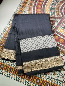 Elegant Black Saree with Gold Border Zari work