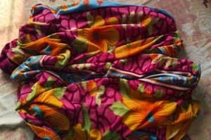 Vibrant Floral Print Cozy Blanket