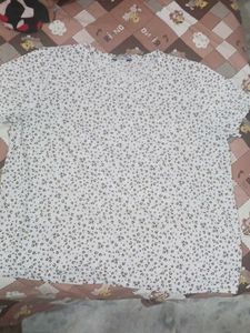 Cute White Leopard Print T-Shirt