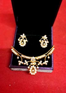 Exquisite Diamond pendent& Earring Set💃💃