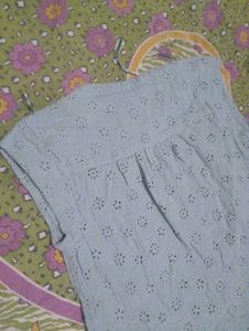 women's top